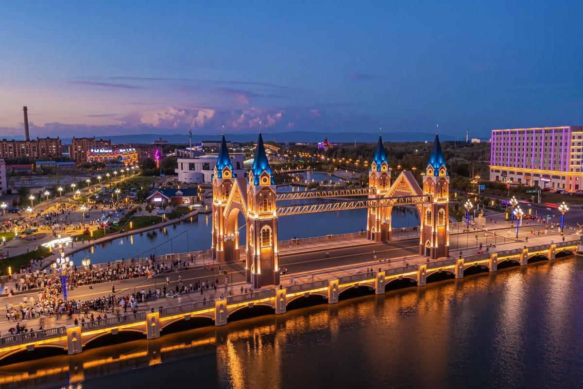 Xinjiang Northern Grand Loop 10-Day Winter Tour