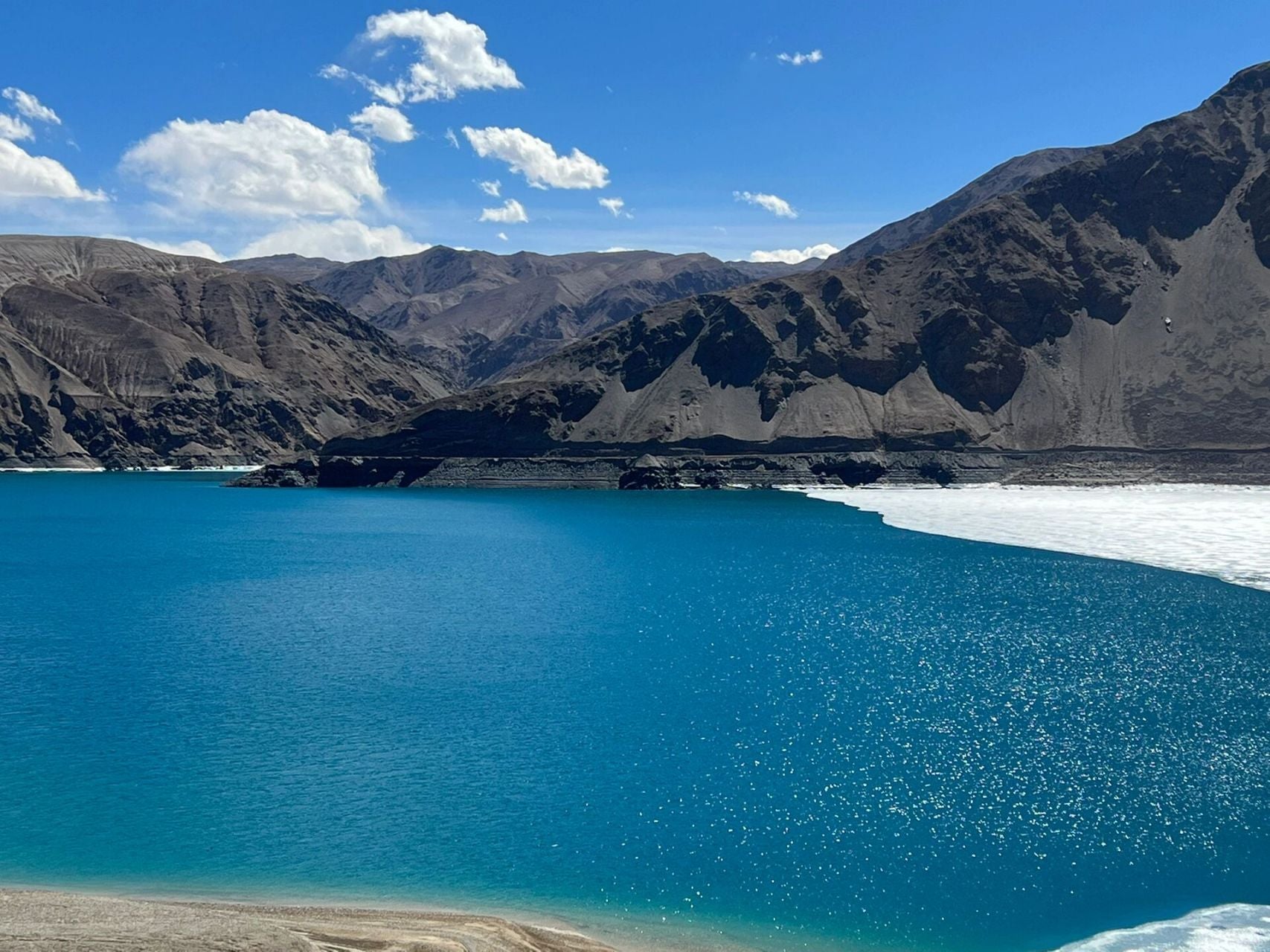 11-Day Southern Xinjiang Grand Loop: Silk Road Wonders, Desert Adventure & Pamir Plateau