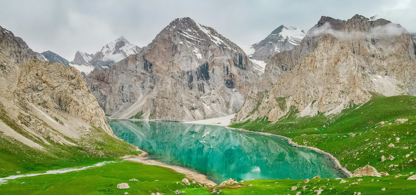 Silk Road 11-Day Journey: Desert Oases & Pamir Peaks