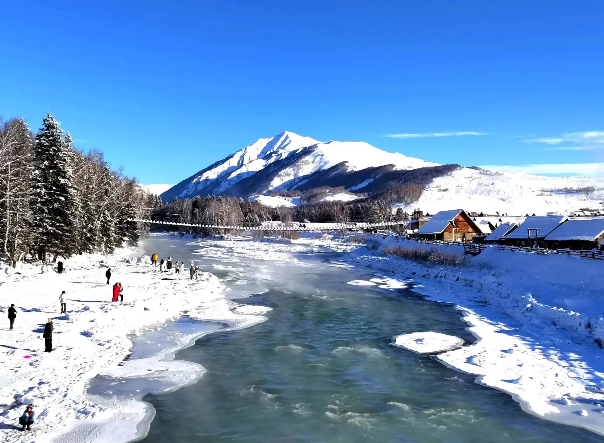 Xinjiang Northern Grand Loop 10-Day Winter Tour