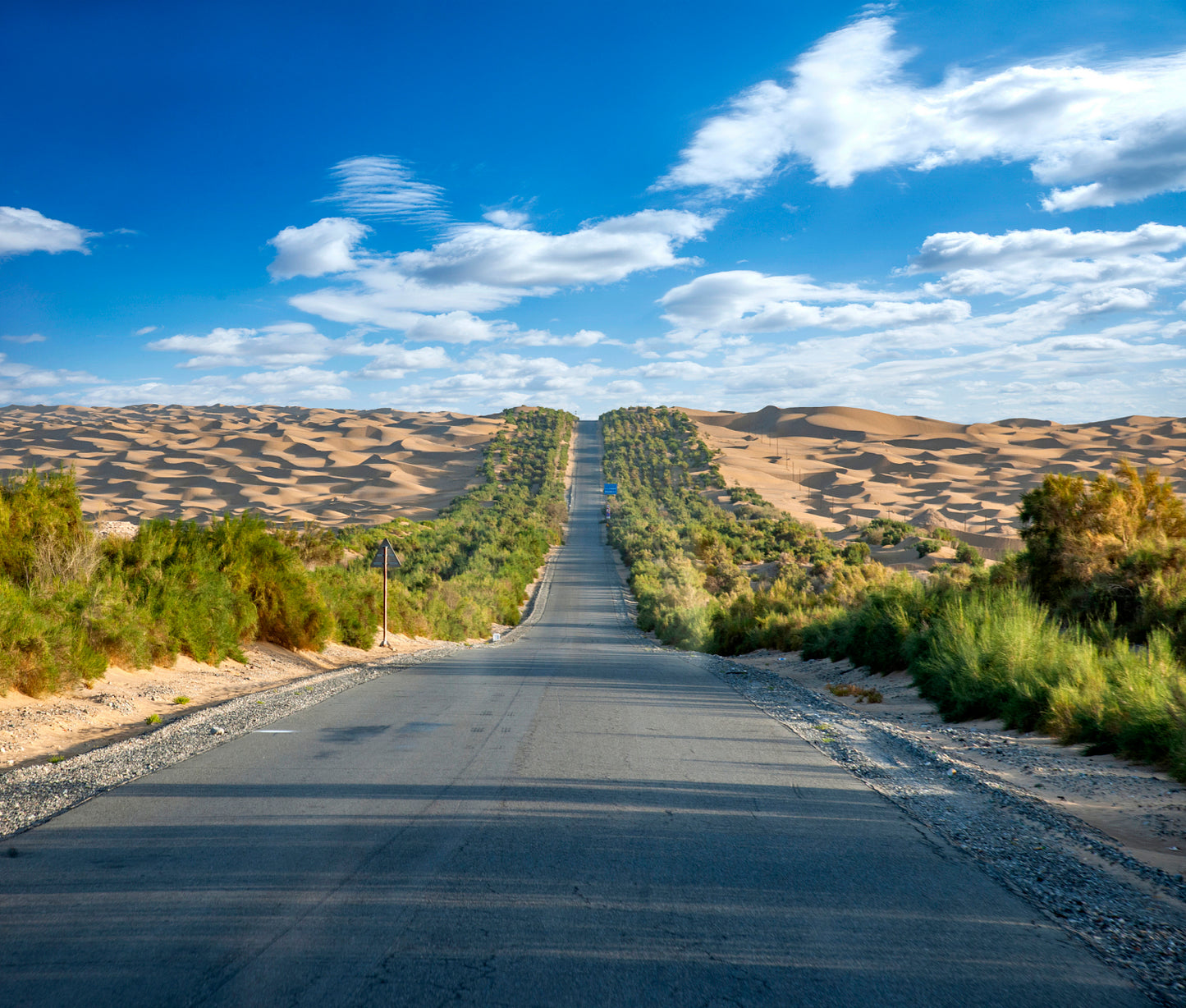 11-Day Southern Xinjiang Grand Loop: Silk Road Wonders, Desert Adventure & Pamir Plateau