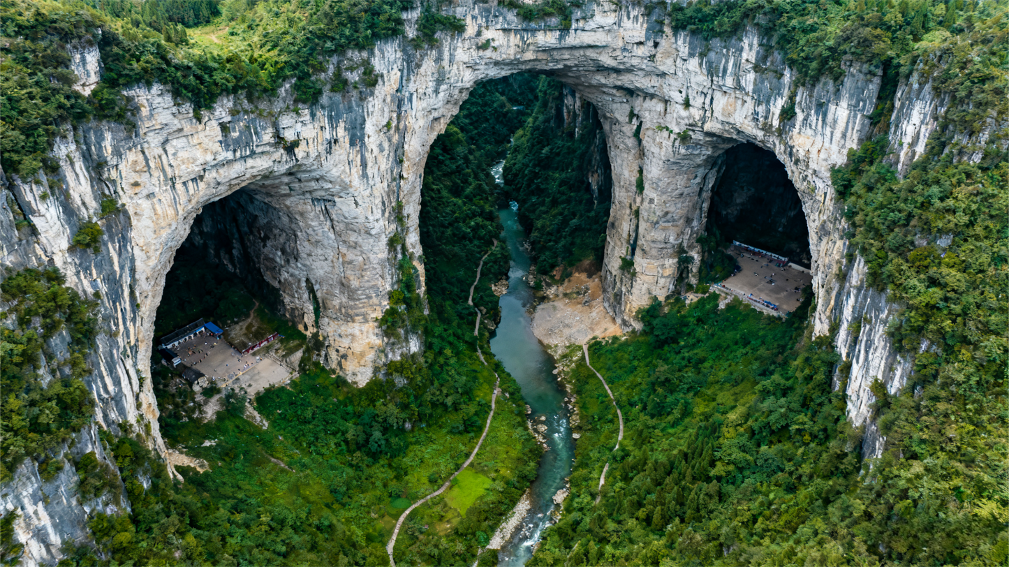 Chongqing 5-Day Private Tour: Natural Wonders, Cultural Heritage & Panda Encounter