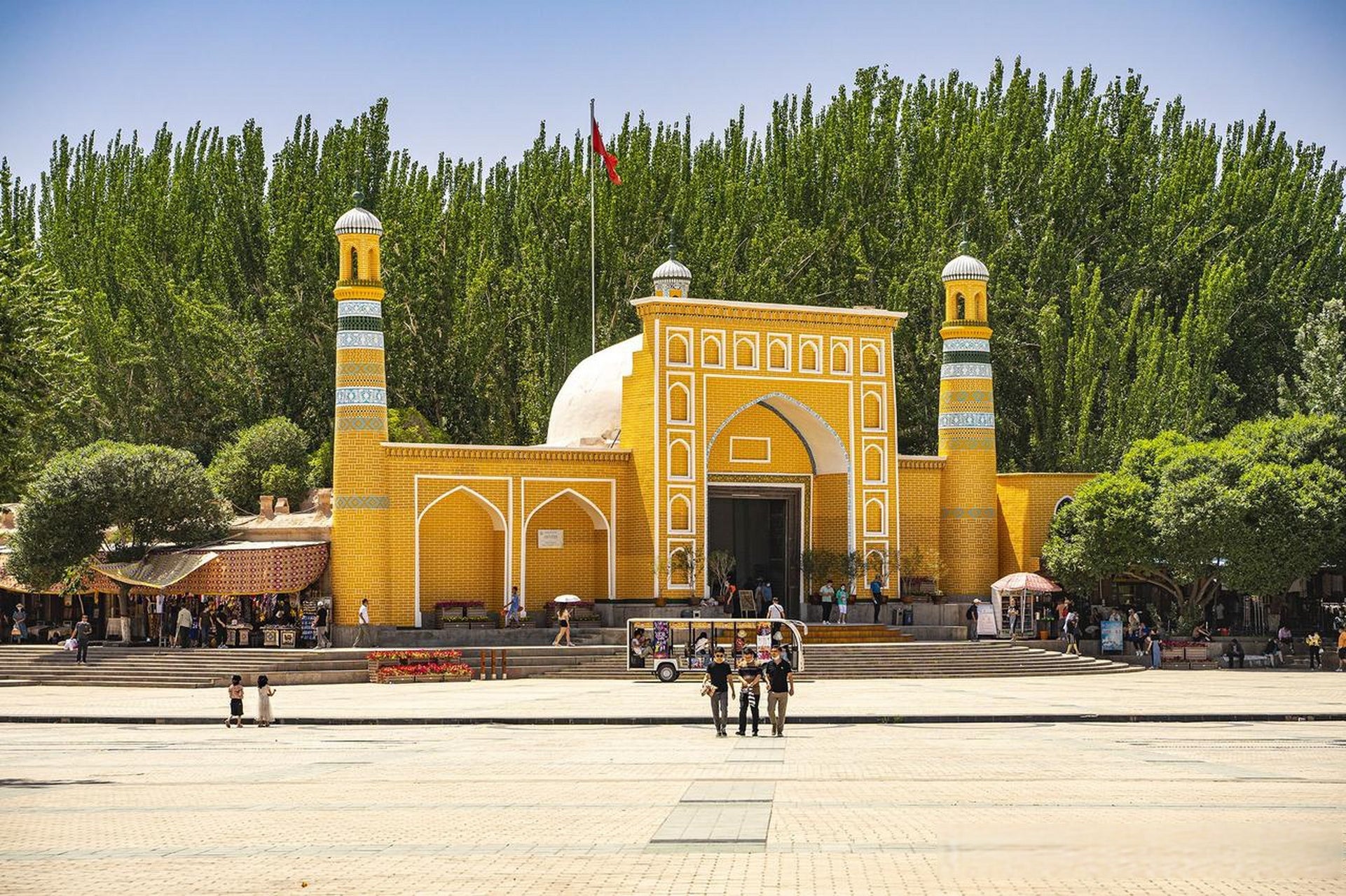 11-Day Southern Xinjiang Grand Loop: Silk Road Wonders, Desert Adventure & Pamir Plateau