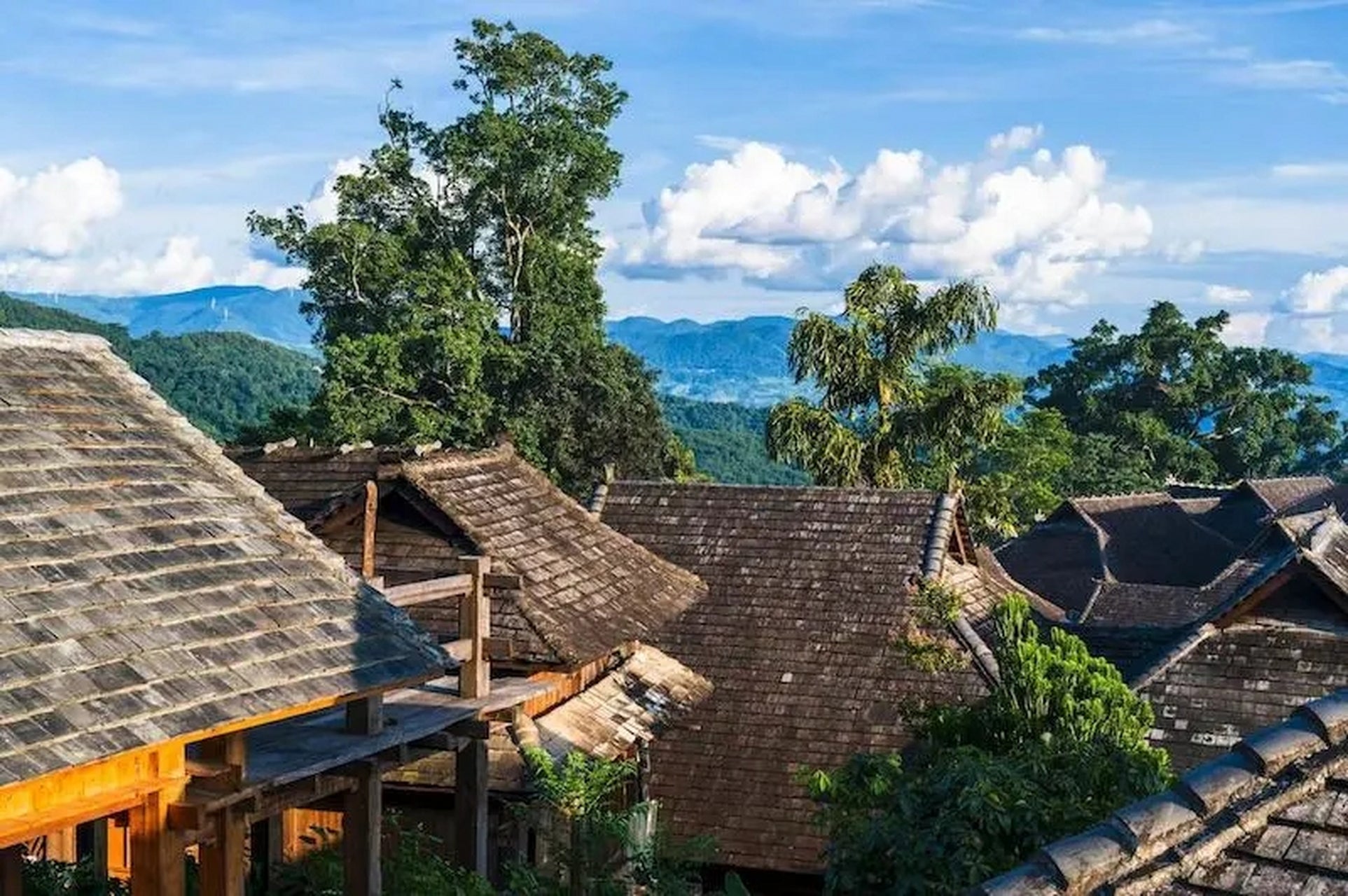 Yunnan 11-Day Panorama Tour: Snow Mountains, Ancient Towns & Rainforests