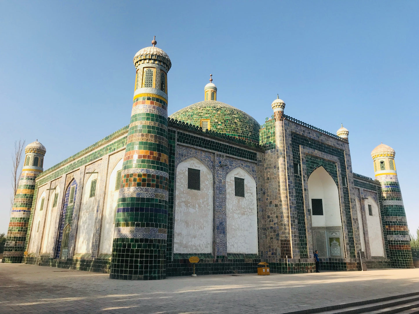 11-Day Southern Xinjiang Grand Loop: Silk Road Wonders, Desert Adventure & Pamir Plateau