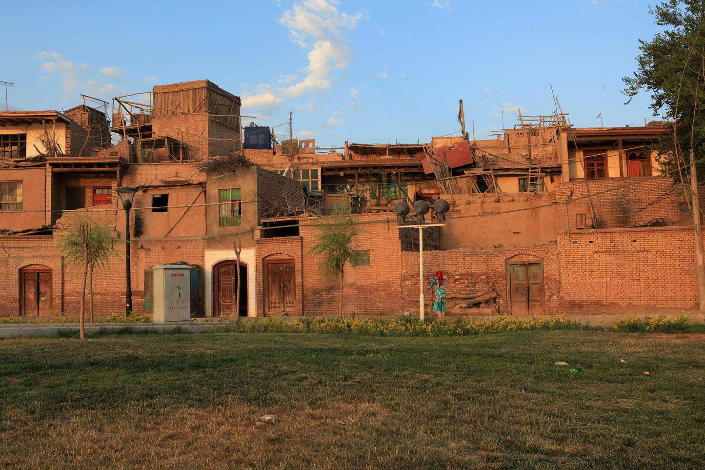 11-Day Southern Xinjiang Grand Loop: Silk Road Wonders, Desert Adventure & Pamir Plateau