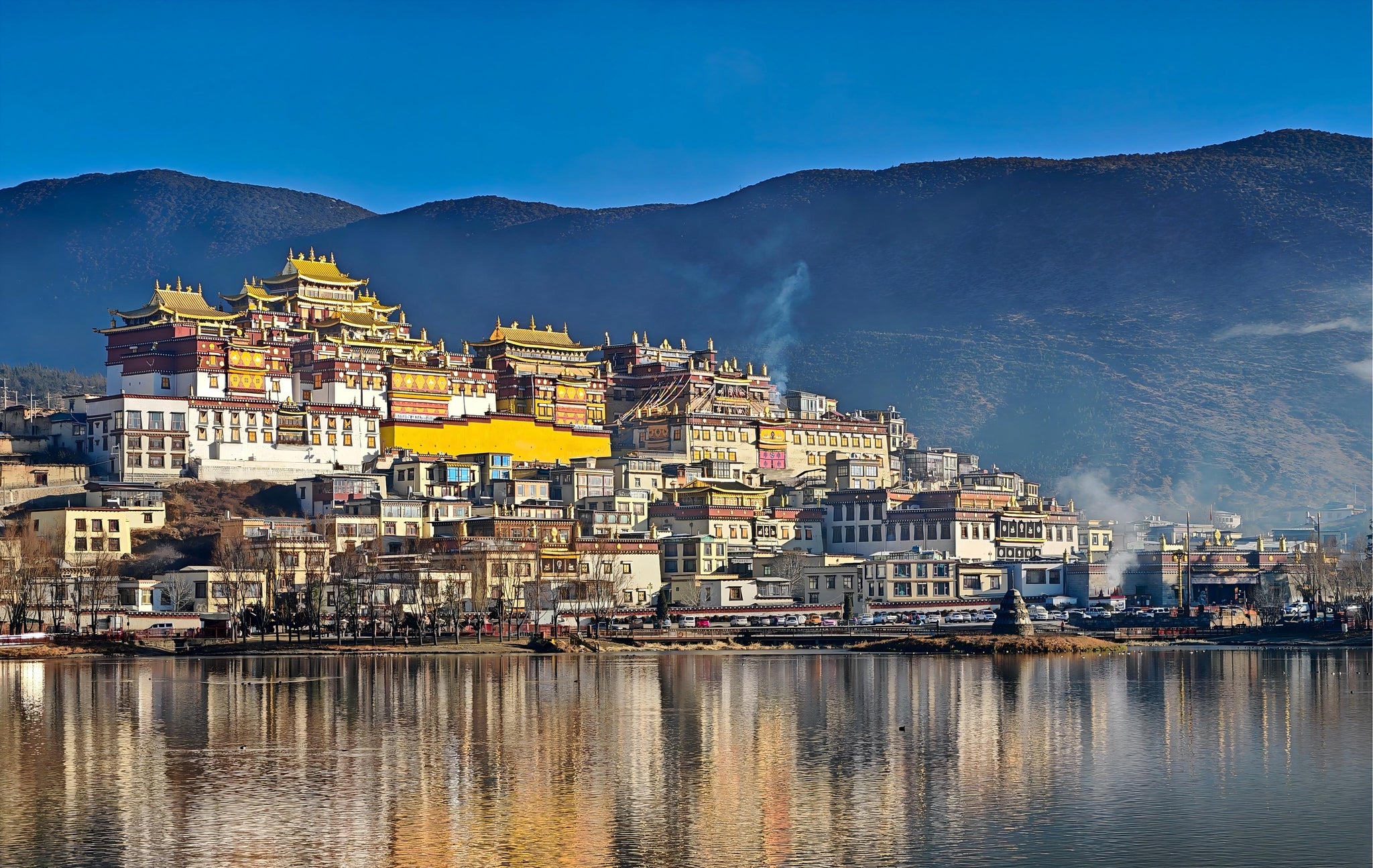 Yunnan 11-Day Panorama Tour: Snow Mountains, Ancient Towns & Rainforests