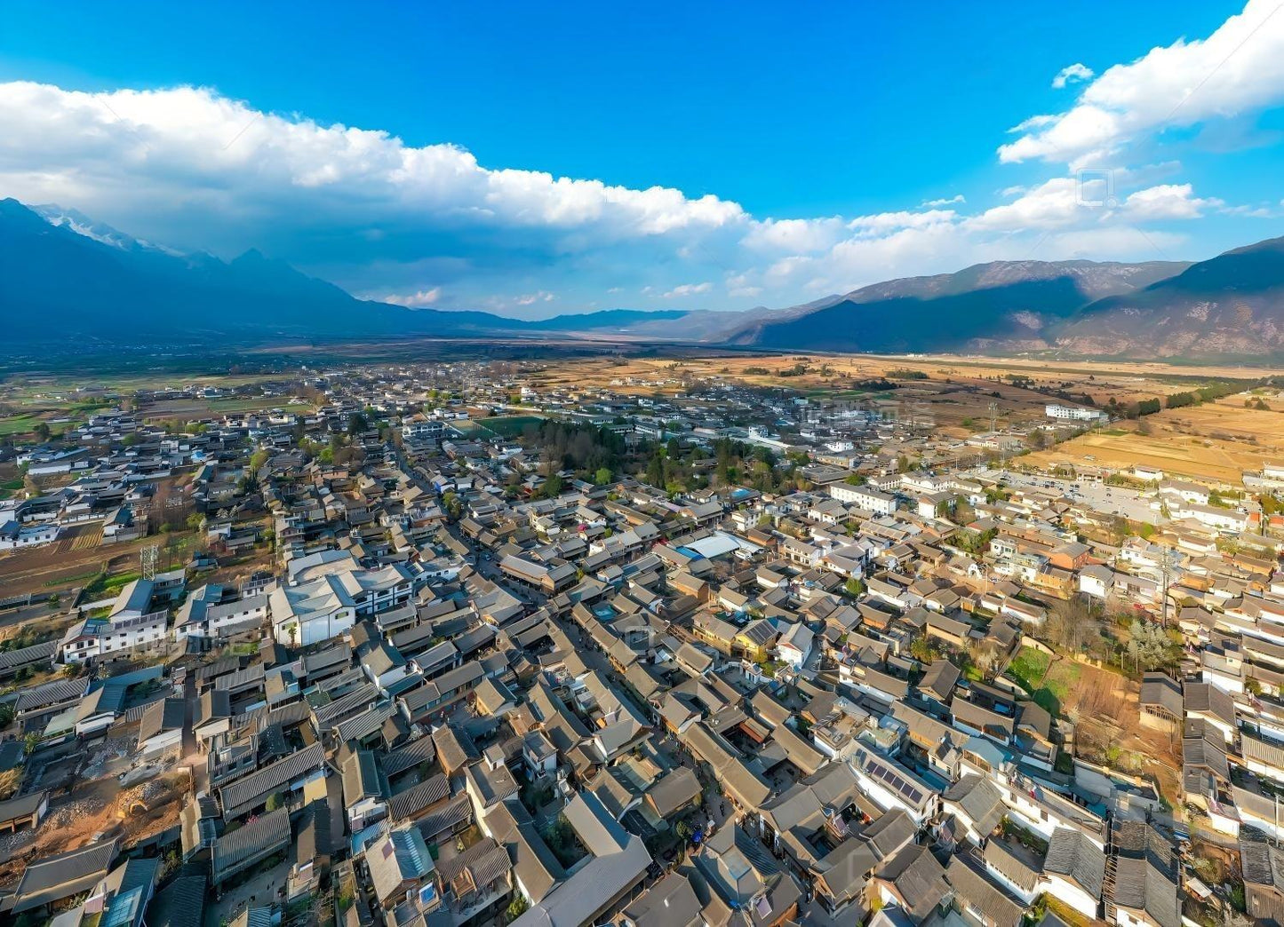 Yunnan 9-Day Across 4 Regions: Snow Mountains - Ancient Towns - Tea Plantations - Rainforests Panoramic Tour