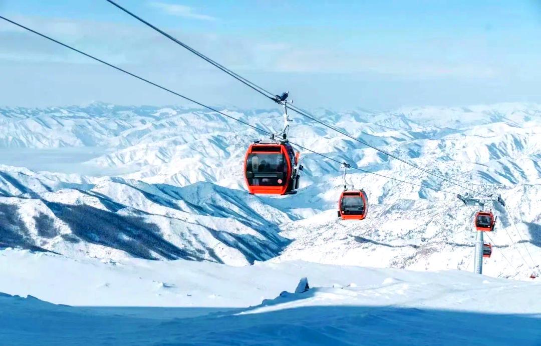 Xinjiang Northern Grand Loop 10-Day Winter Tour