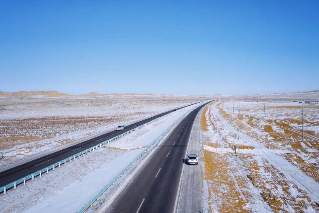 Xinjiang Northern Grand Loop 10-Day Winter Tour