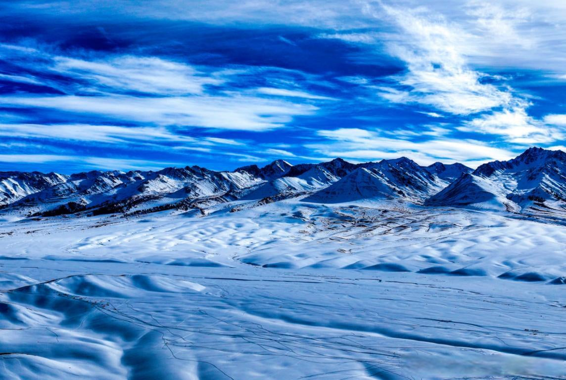 Xinjiang Yili Small Loop 7-Day Tour: Winter Magic of Lakes, Forests & Grasslands