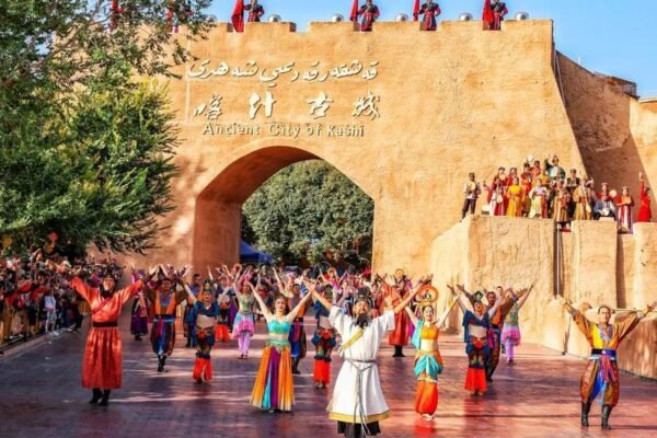 11-Day Southern Xinjiang Grand Loop: Silk Road Wonders, Desert Adventure & Pamir Plateau