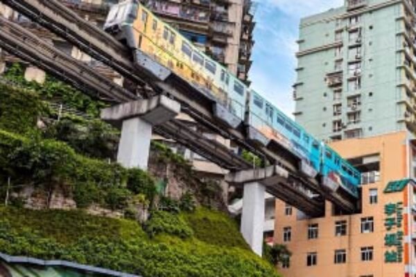 Chongqing 5-Day Tour: Urban Wonders & Natural Scenery